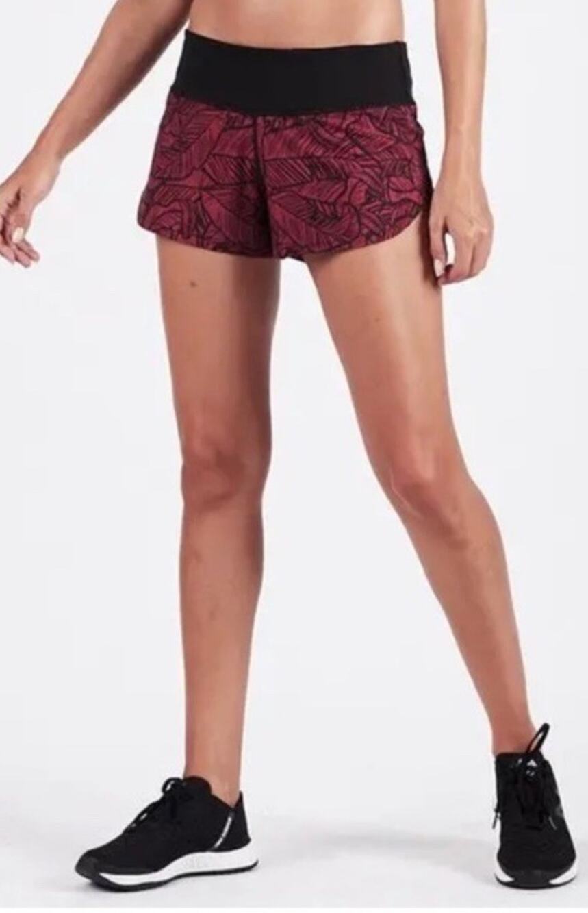 Vuori Omni Performance Lined Shorts Womens Size Medium 2.5" Running Gym Beach
